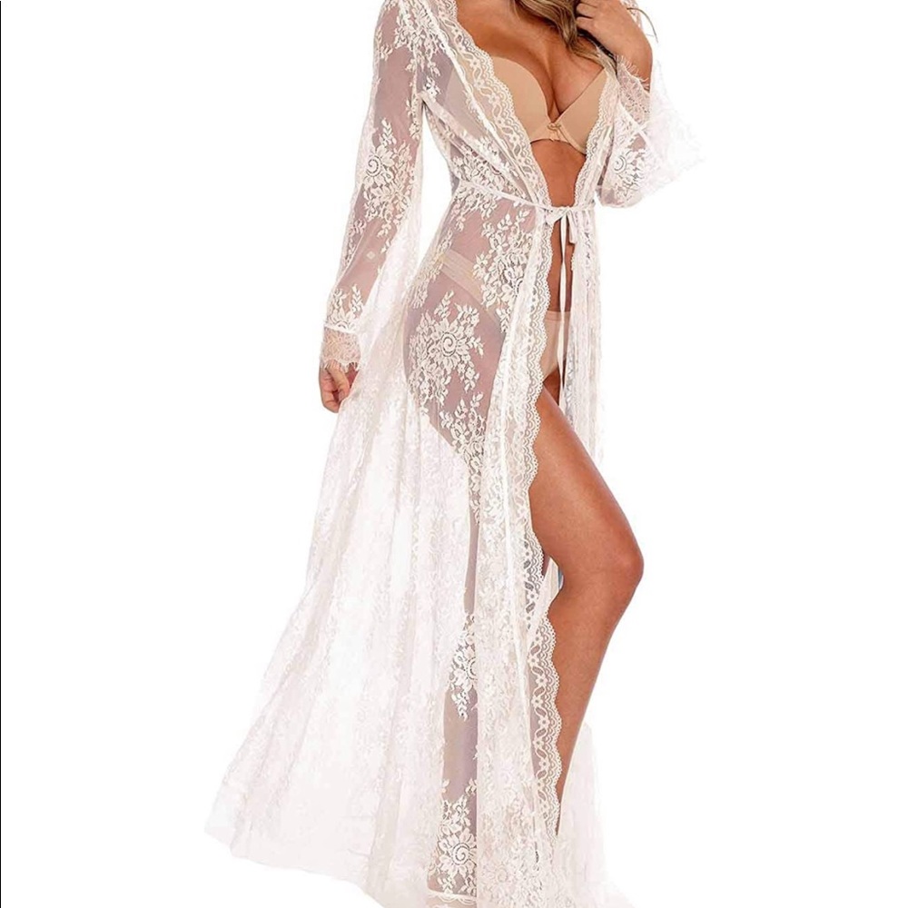 BRAND NEW: Lace Maxi Cover-up / Robe